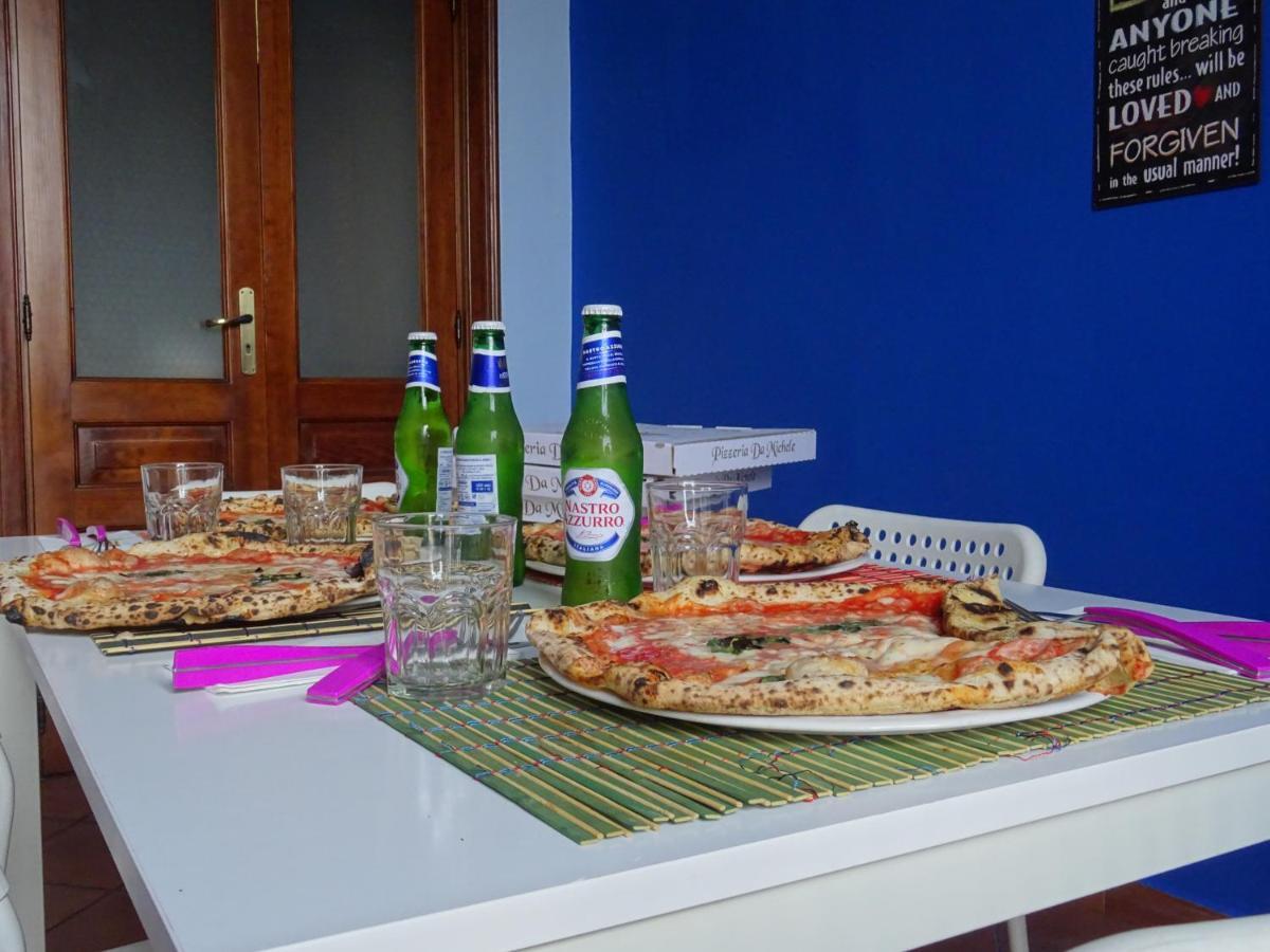 Umberto I Holiday House Наполи Екстериор снимка