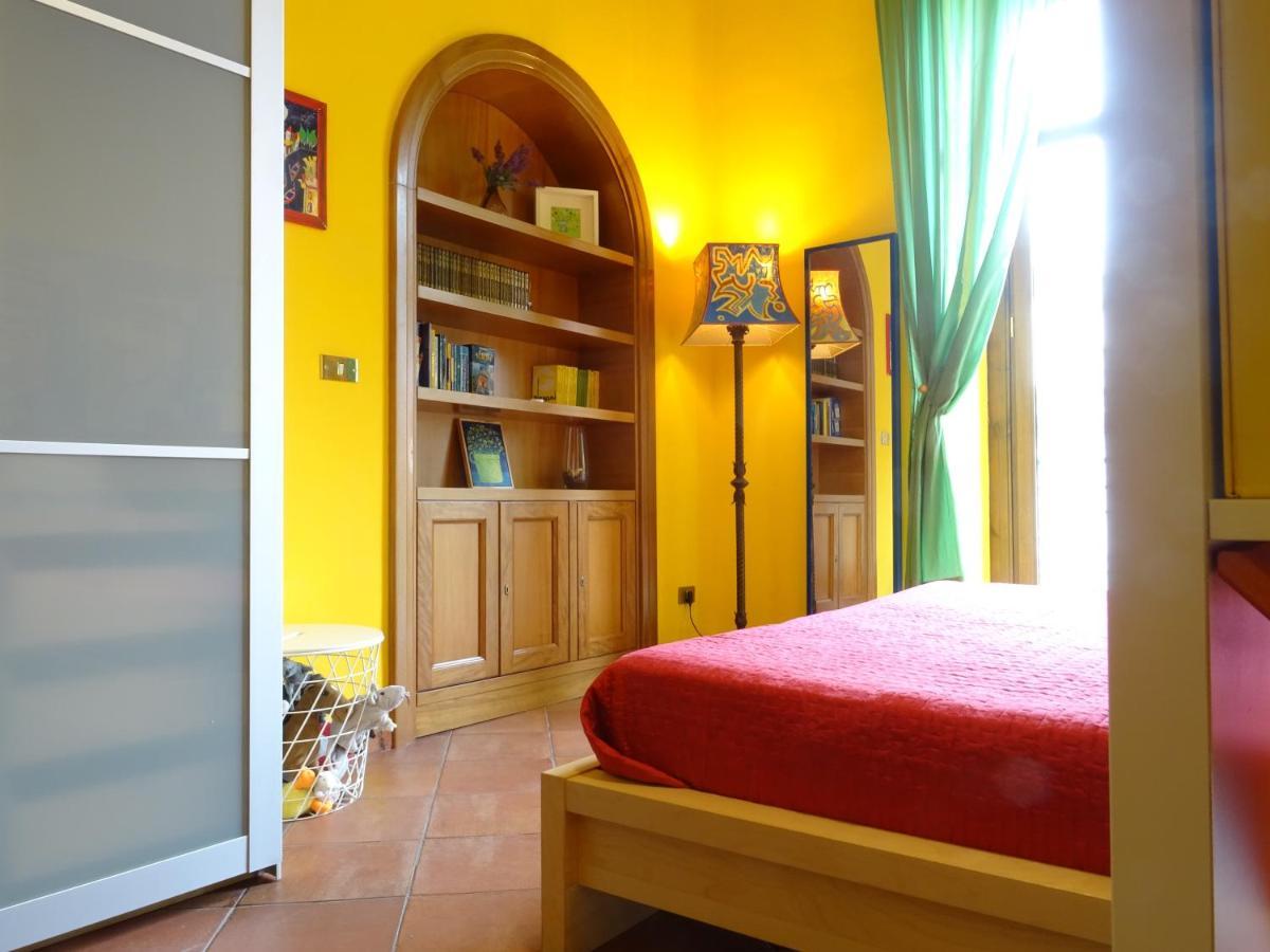 Umberto I Holiday House Наполи Екстериор снимка