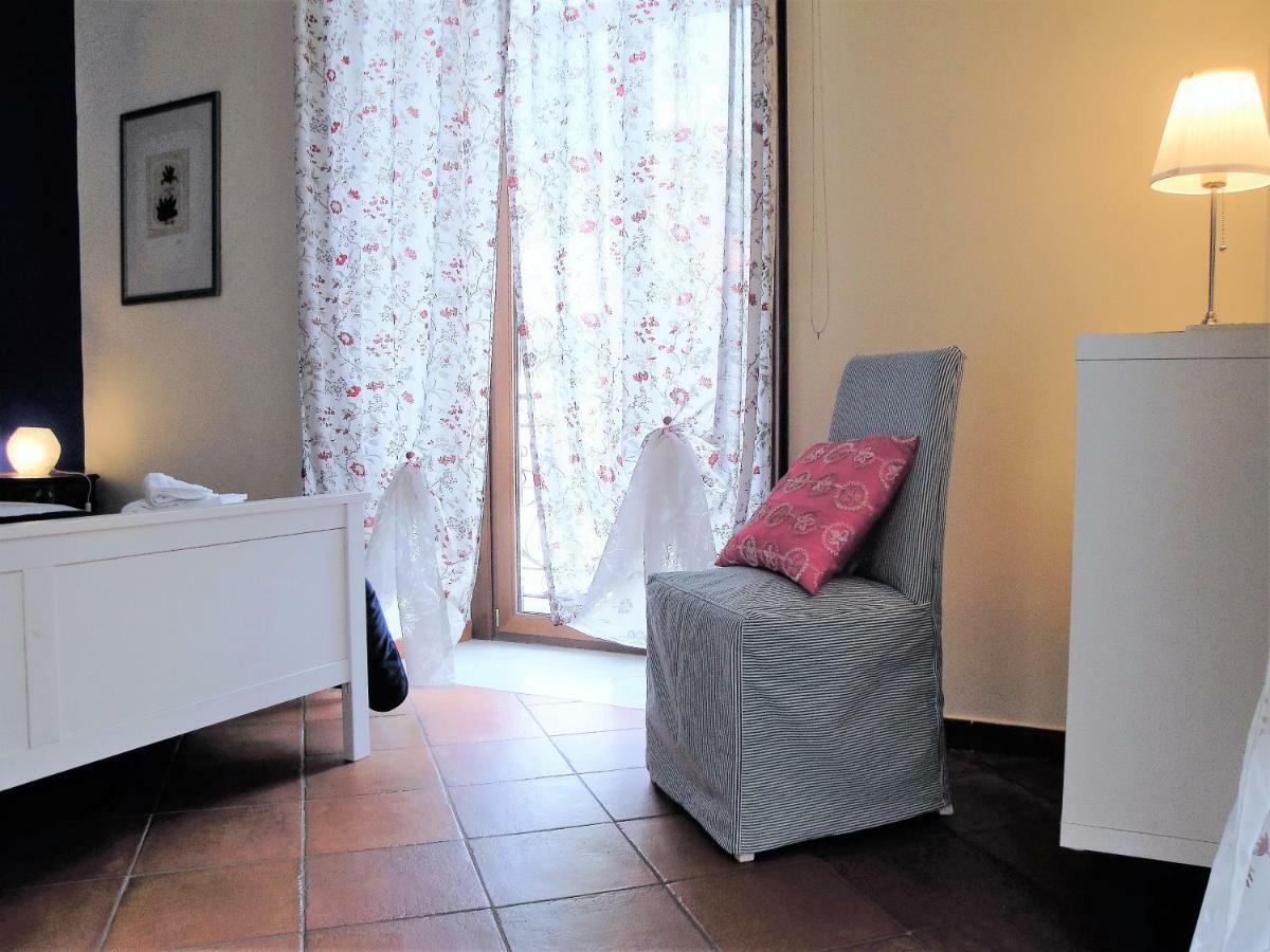 Umberto I Holiday House Наполи Екстериор снимка