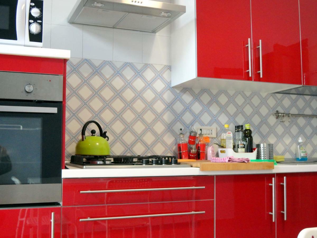 Umberto I Holiday House Наполи Екстериор снимка